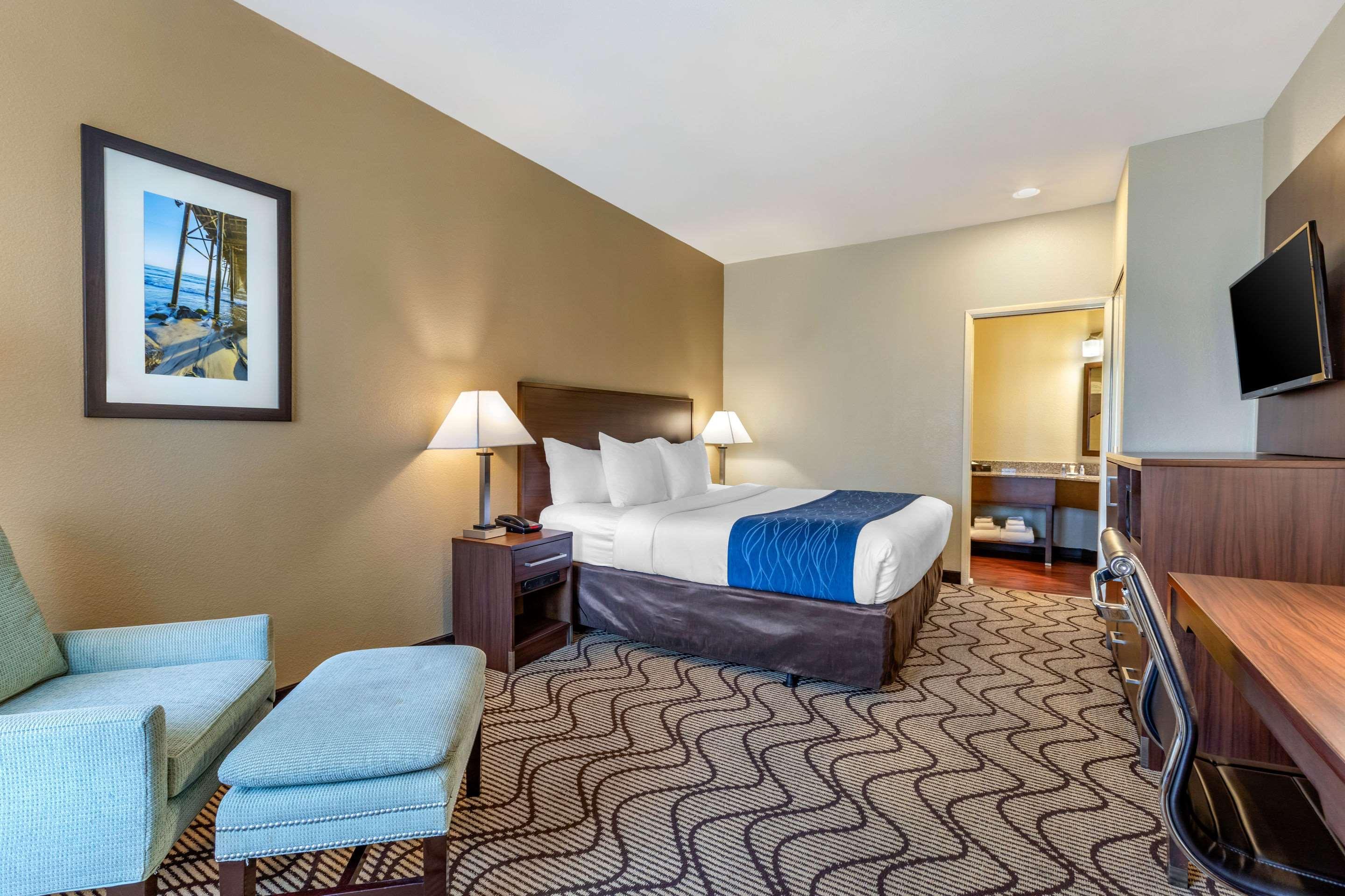 Comfort Inn & Suites Orange County John Wayne Airport Santa Ana Buitenkant foto