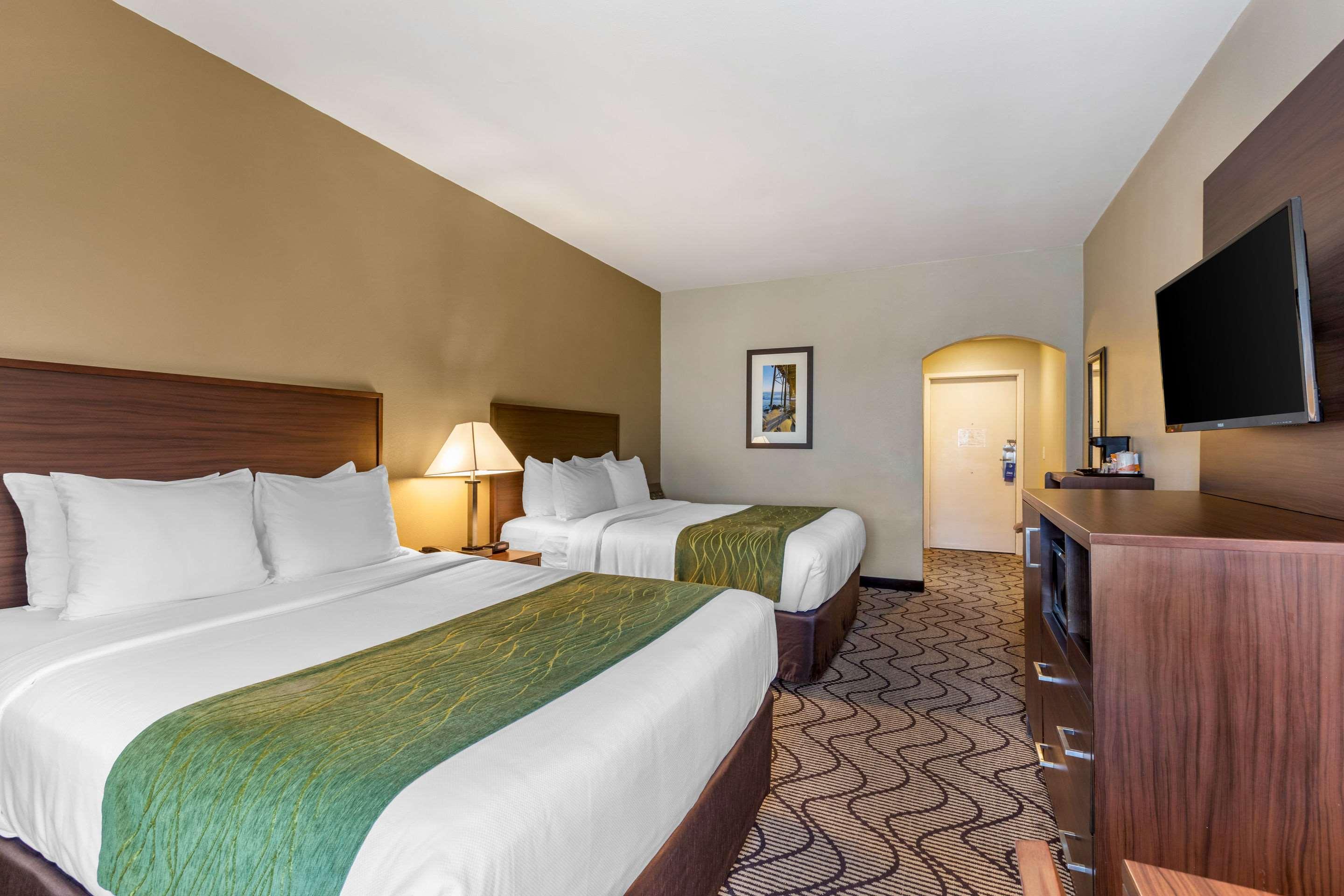 Comfort Inn & Suites Orange County John Wayne Airport Santa Ana Buitenkant foto