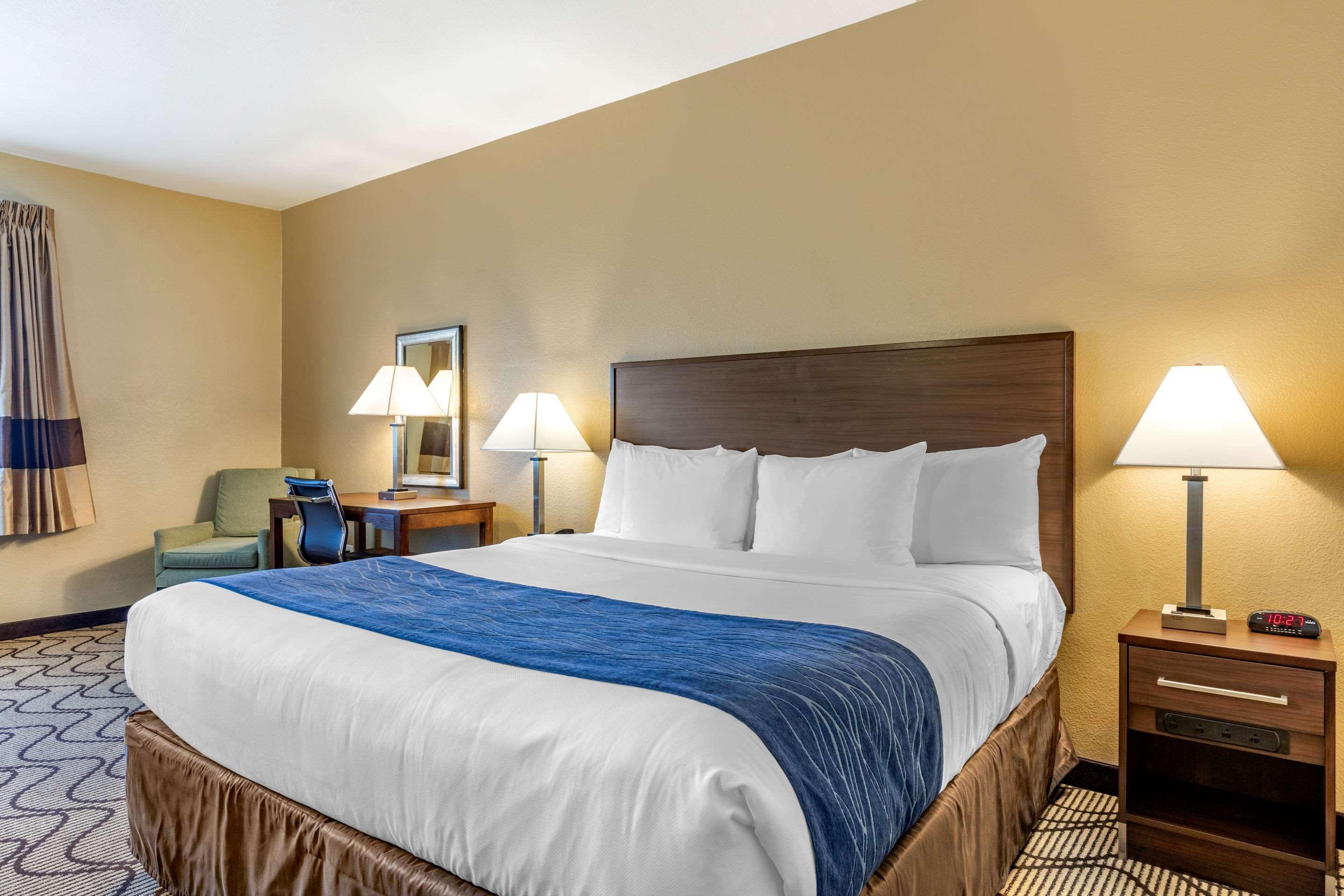 Comfort Inn & Suites Orange County John Wayne Airport Santa Ana Buitenkant foto