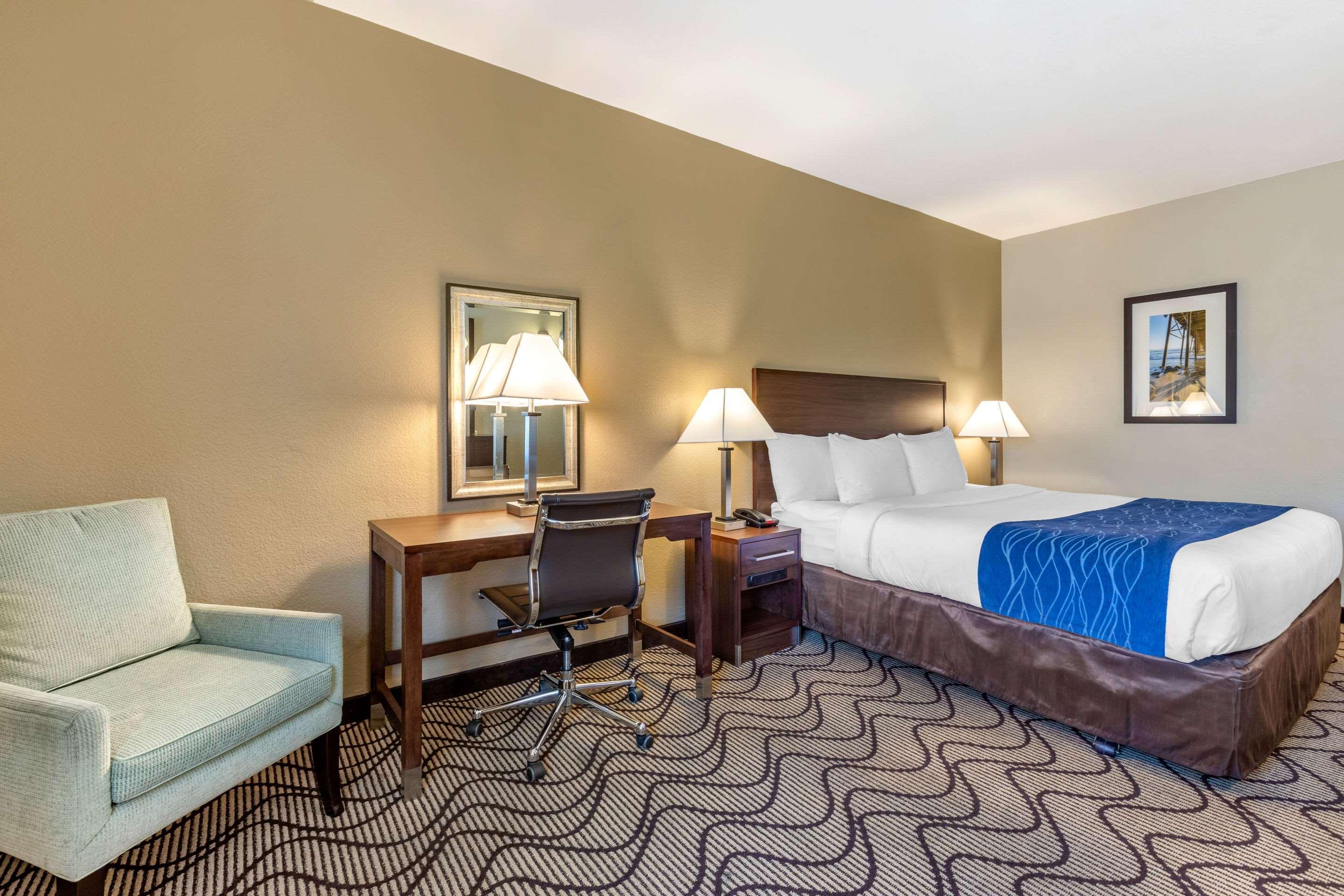 Comfort Inn & Suites Orange County John Wayne Airport Santa Ana Buitenkant foto