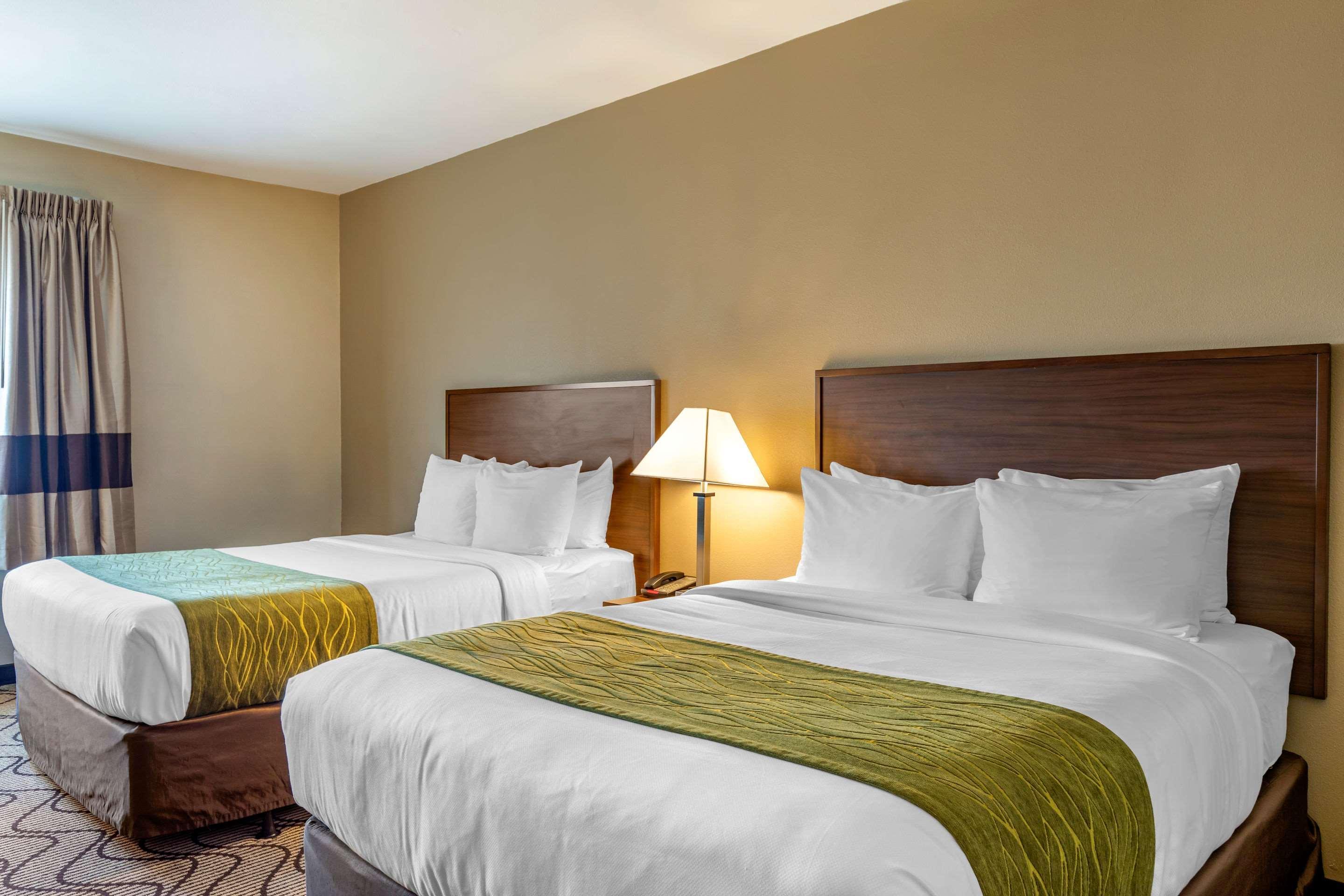 Comfort Inn & Suites Orange County John Wayne Airport Santa Ana Buitenkant foto
