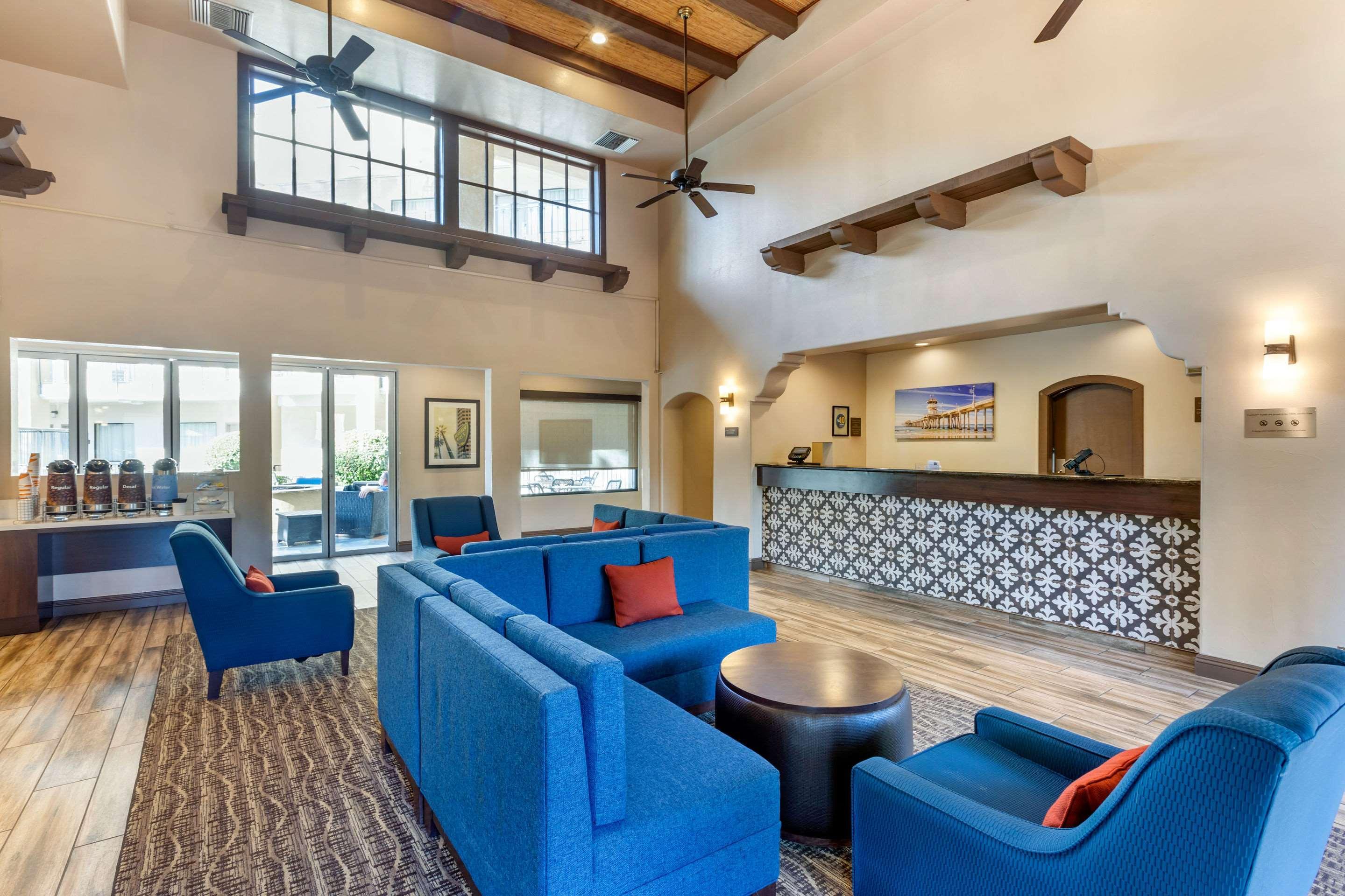 Comfort Inn & Suites Orange County John Wayne Airport Santa Ana Buitenkant foto