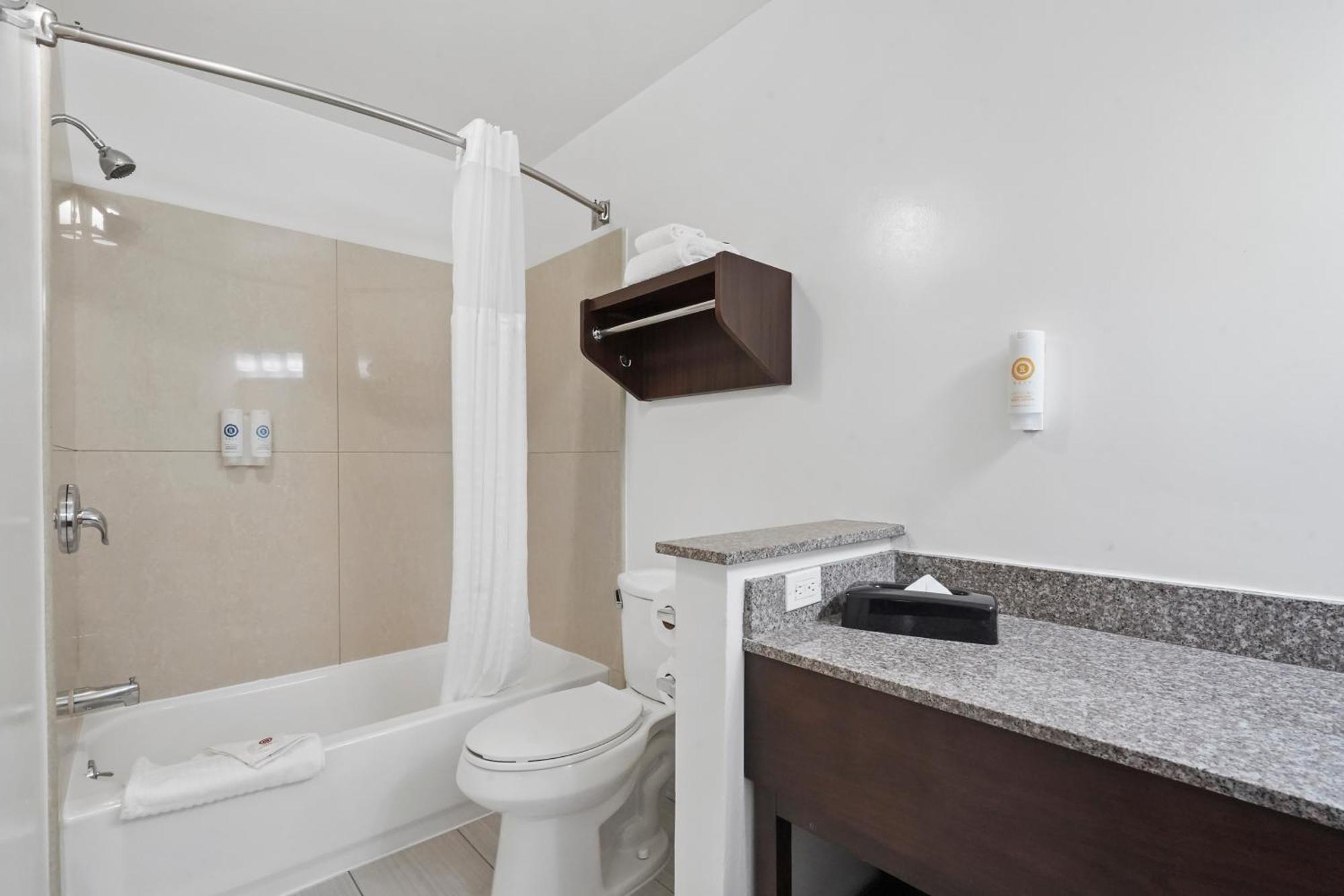 Comfort Inn & Suites Orange County John Wayne Airport Santa Ana Buitenkant foto