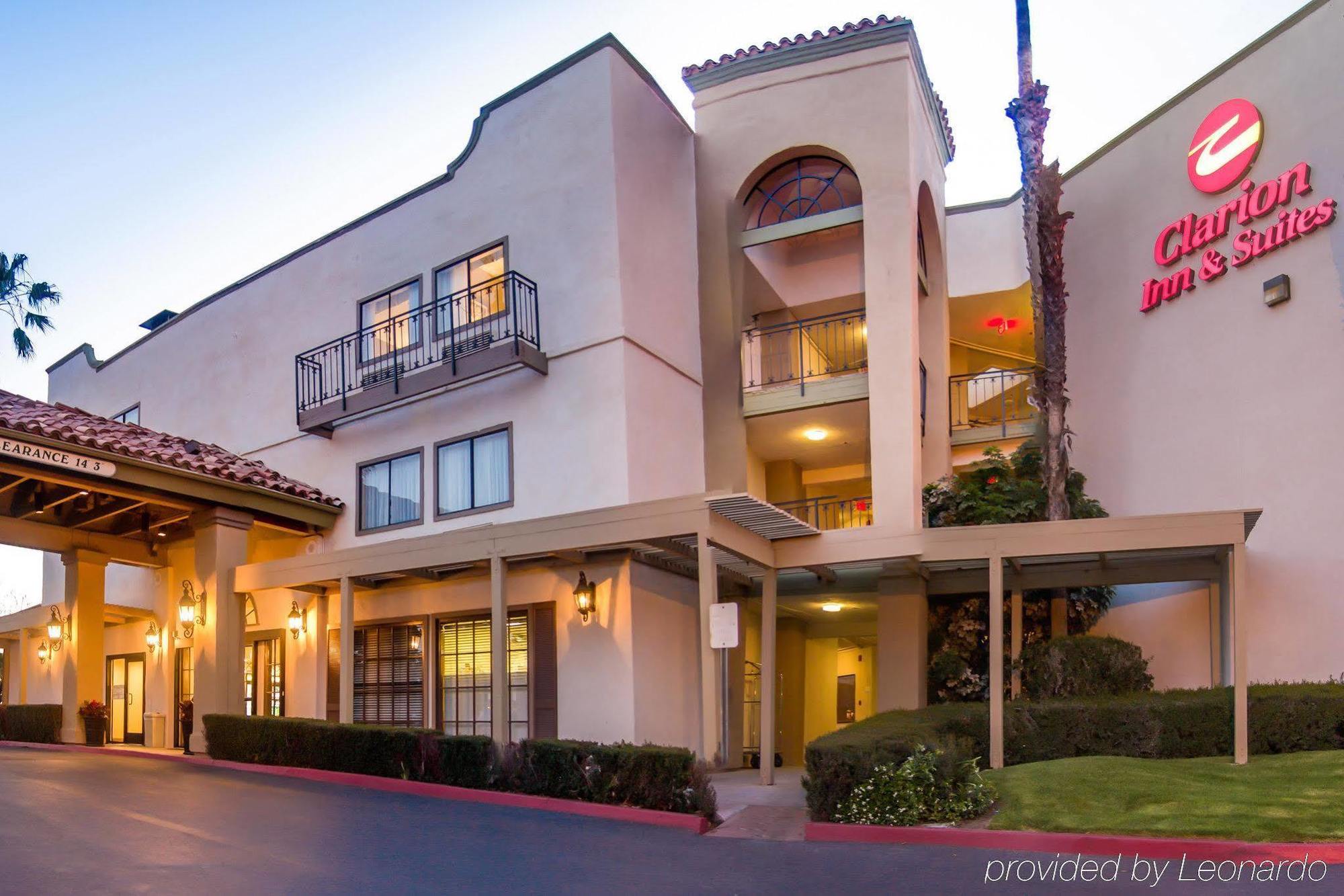 Comfort Inn & Suites Orange County John Wayne Airport Santa Ana Buitenkant foto
