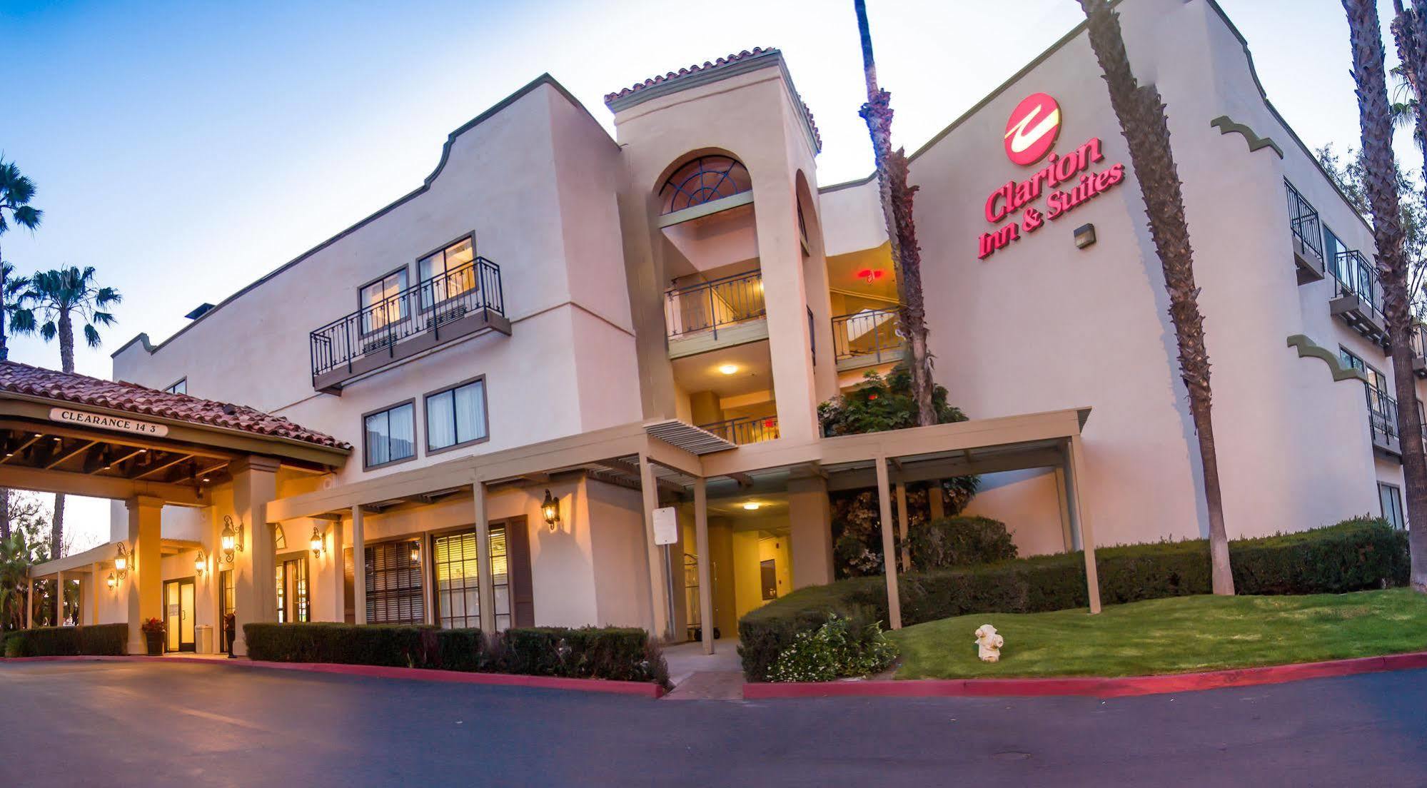 Comfort Inn & Suites Orange County John Wayne Airport Santa Ana Buitenkant foto